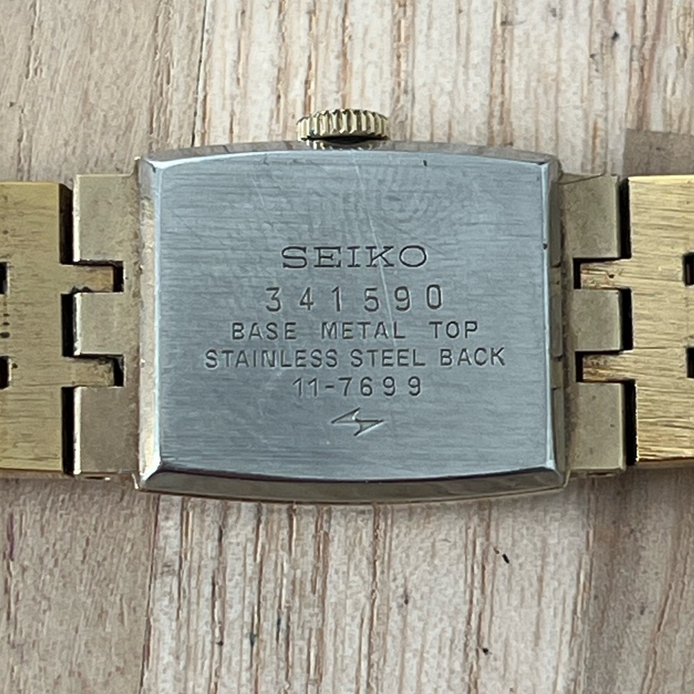 Seiko Rare Vintage Mechanical Winding Ladies Watch Gold Tone Bracelet Red Dial - Picture 9 of 15